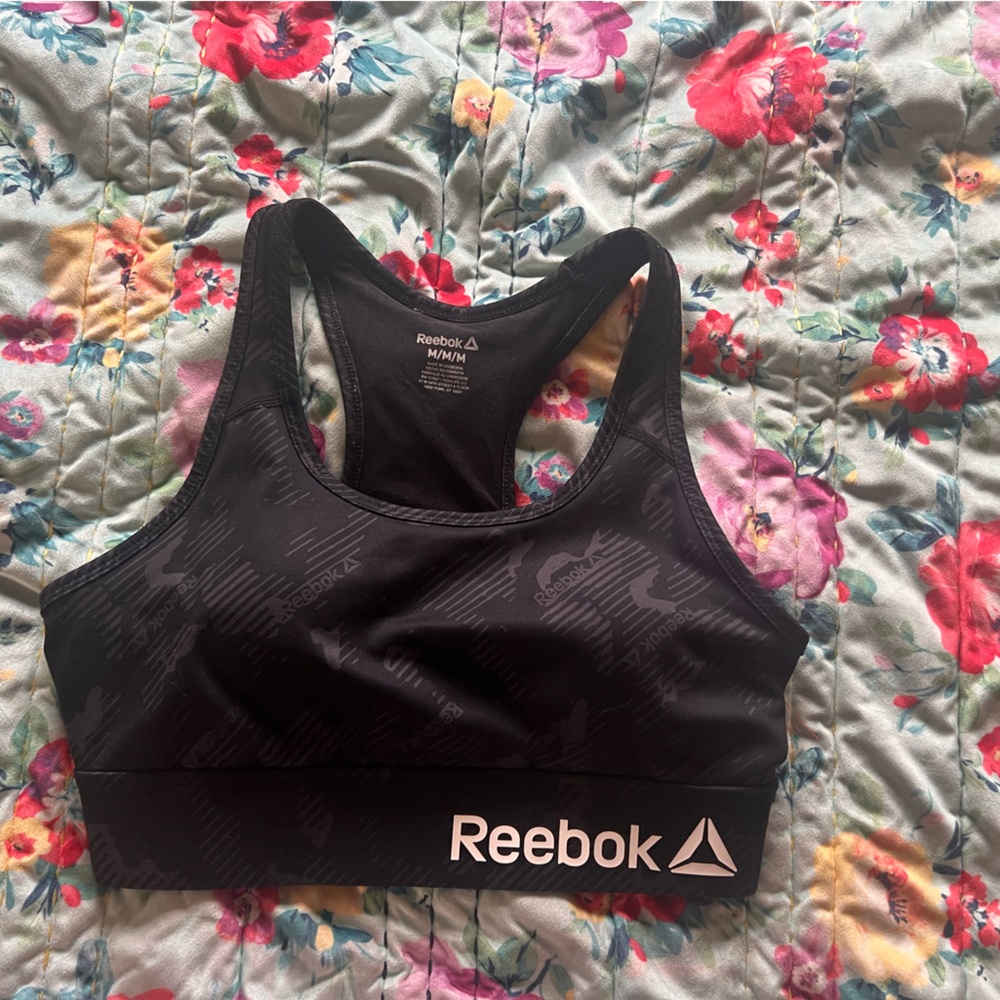 Reebok sports bra black size medium